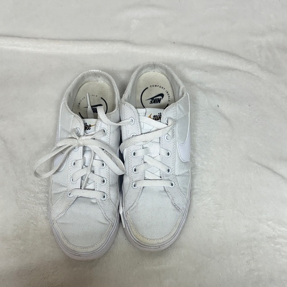 Nike Court Legacy Mule White Slip On Shoes Sneakers DB3970-100 Women's Size 7.0 - Picture 1 of 12